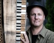 Piano man 2